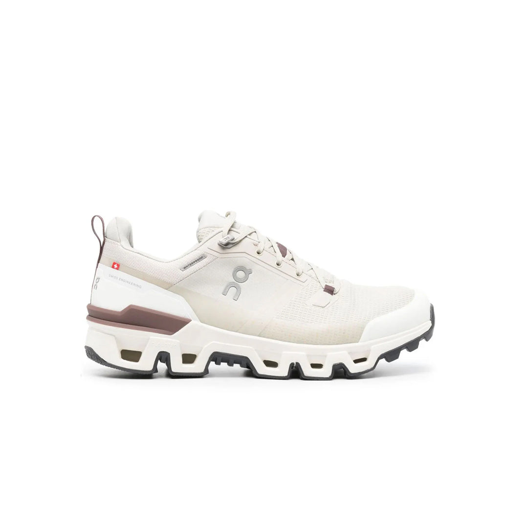 On Running Cloudwander Waterproof Ivory