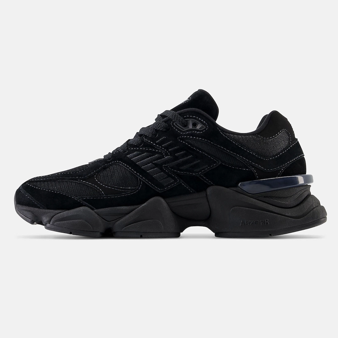 New Balance 9060 Triple Black