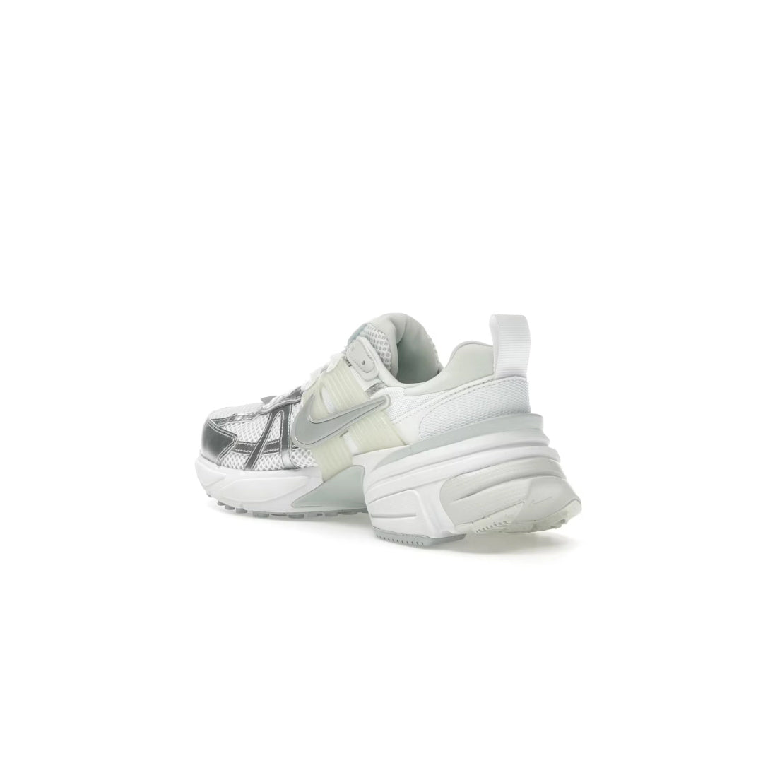 Nike V2K Run METALLIC SILVER