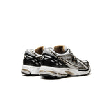 New Balance 1906R White/Metallic Gold