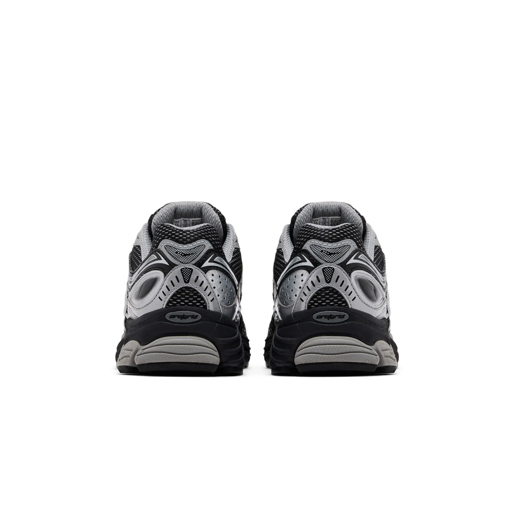 Saucony ProGrid Omni 9 Silver Black