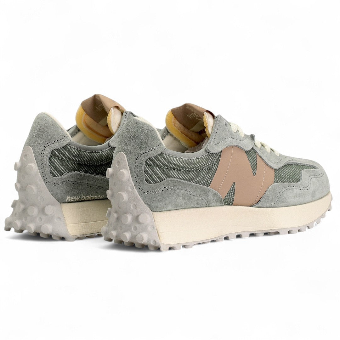 New Balance 327