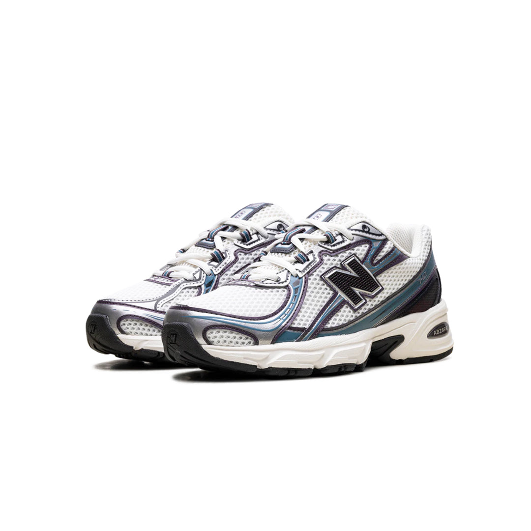 New Balance 740