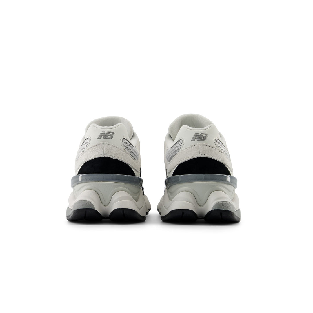 New Balance 9060 Gray Jet black